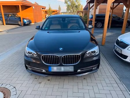BMW Série 7 730d 3.0 258