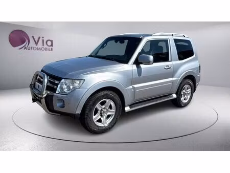 Mitsubishi Pajero 3.2 200 Inform 4x4