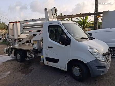Renault Master 2.3 dCi 110