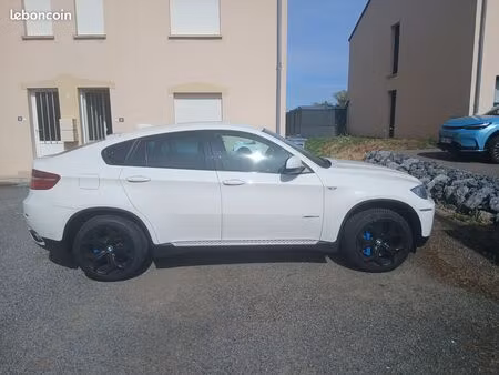 BMW X6 50i V8 4.4 407