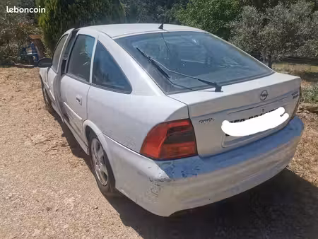 Opel Vectra 2.0 100