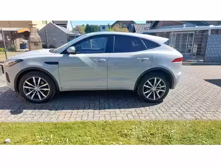 Jaguar E-Pace 2.0 R Dynamic HSE 4x4