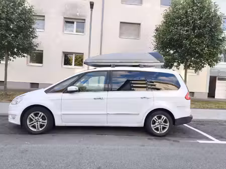 Ford Galaxy V6 2.2 TDCi 200 Titanium