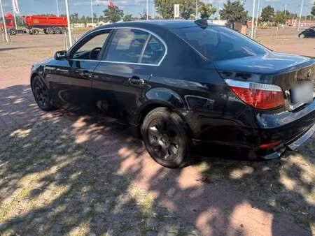 BMW Série 5 520i 2.2 170