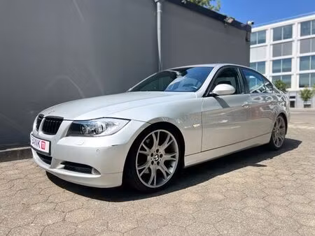 BMW Série 3 330i 3.0 258 Individual