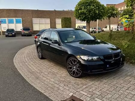 BMW Série 3 330d 3.0 231