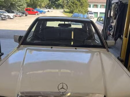 Mercedes-Benz 190 2.0