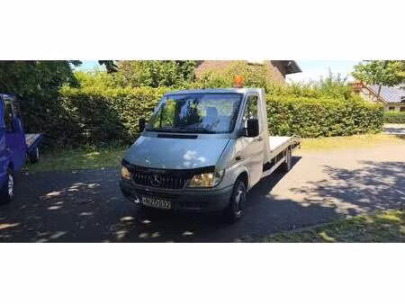 Mercedes-Benz Sprinter 412 2.9 122