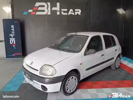 Renault Clio 1.2 58