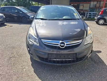 Opel Corsa 1.4 87 Satellite