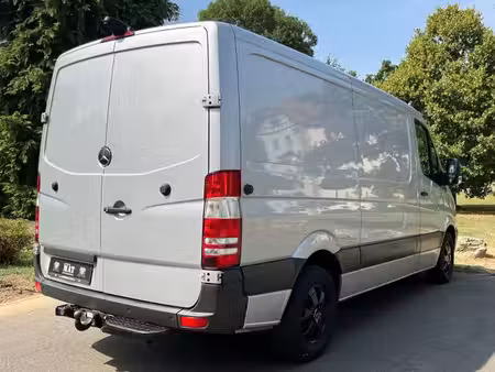 Mercedes-Benz Sprinter 319 V6 3.0 CDI 190