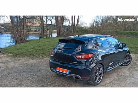 Renault Clio RS 1.6 T 200