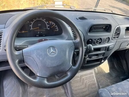 Mercedes-Benz Sprinter 2.2 109