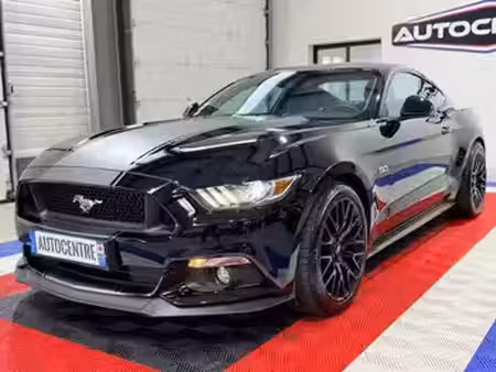 Ford Mustang Fastback V8 5.0
