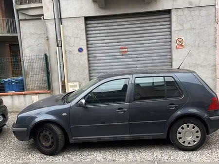 Volkswagen Golf 102