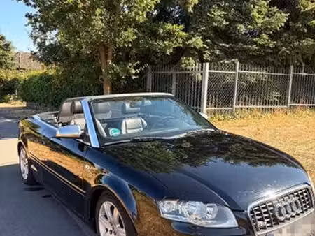 Audi A4 2.0 TDI 140 S line