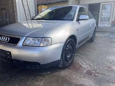 Audi A3 1.6 101 Ambiente