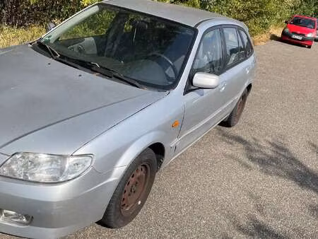 Mazda 323 1.6