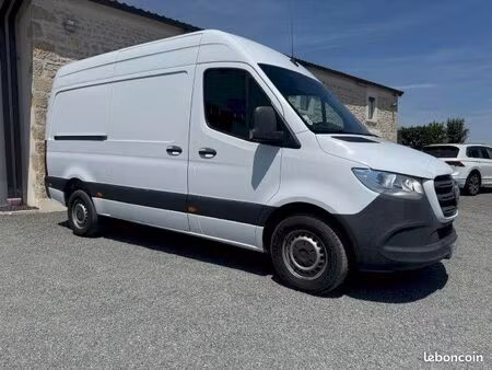 Mercedes-Benz Sprinter V6 3.0 190