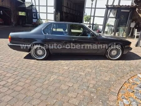 BMW Série 7 735i