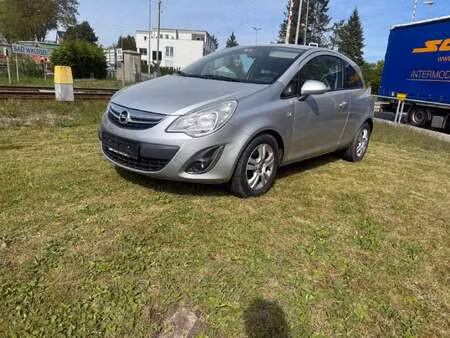 Opel Corsa 1.4 87 Satellite