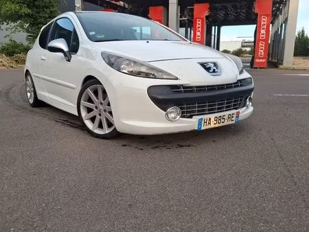 Peugeot 207 RC 1.6 THP 175