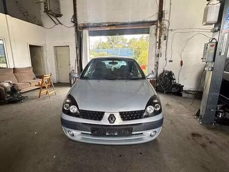 Renault Clio 1.4 98 Summertime