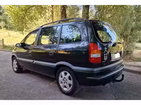 Opel Zafira 1.6 100