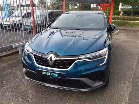 Renault Arkana E-Tech 1.6 145 RS Line