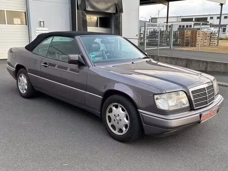 Mercedes-Benz Classe E E 200