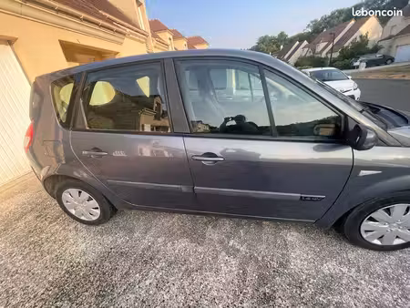 Renault Scénic 