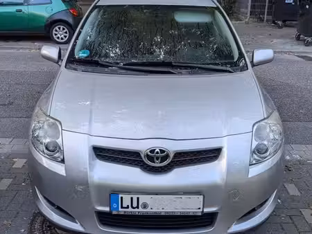 Toyota Auris 1.4 97