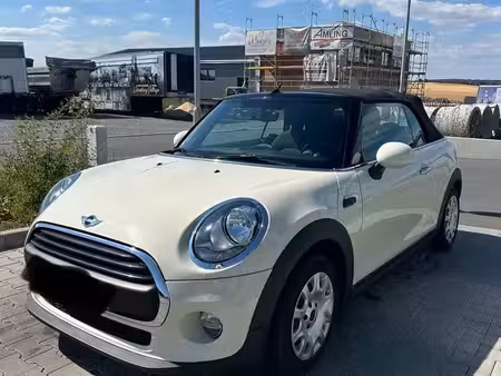 Mini Cabrio Cooper 1.5 102