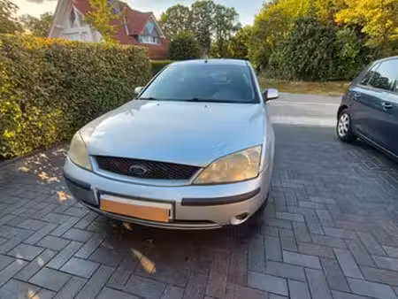Ford Mondeo 1.8 110