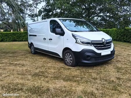 Renault Trafic dCi 145