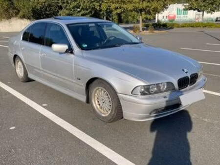 BMW Série 5 520i 2.2 170