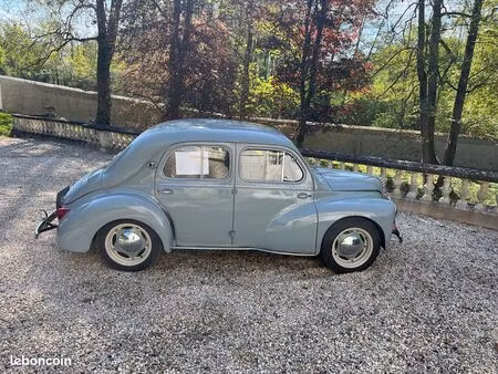 Renault 4CV