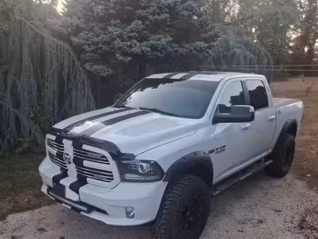 Dodge RAM 1500 V8 5.7