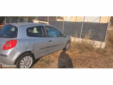 Renault Clio 1.2 75