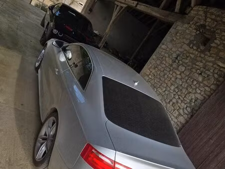 Audi A5 S5 V8 4.2 FSI 354 quattro