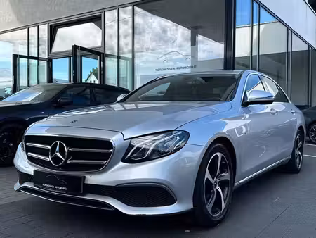 Mercedes-Benz Classe E E 200 2.0 184 Avantgarde 4Matic