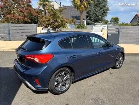 Ford Focus 1.0 125