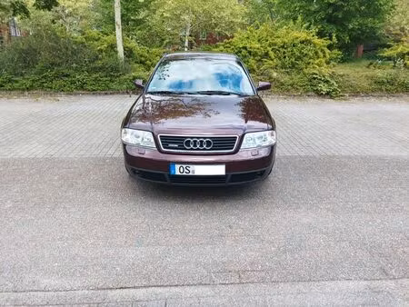 Audi A6 V6 2.4 165 quattro
