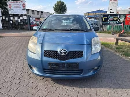 Toyota Yaris 1.4 90 Sol