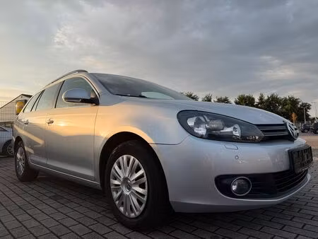 Volkswagen Golf TDI 105 Confortline