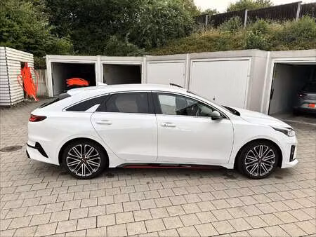 Kia Ceed 1.6 T GDi 204