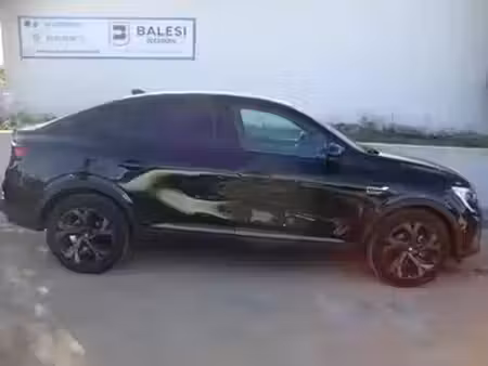Renault Arkana E-Tech 1.6 145 Intens