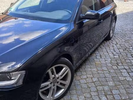 Audi A4 2.0 TDI 177 S line