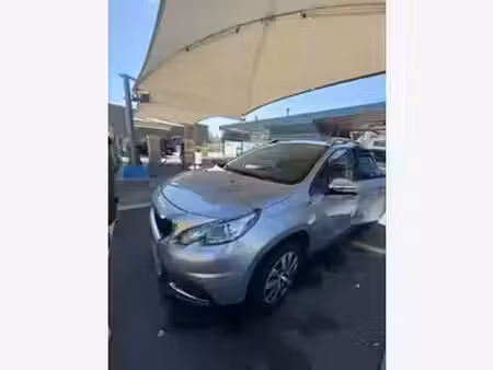Peugeot 2008 1.2 VTi 82 Style