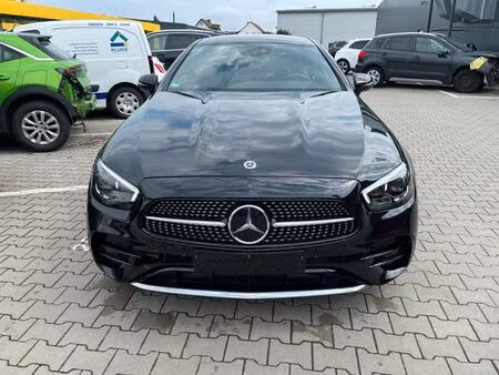 Mercedes-Benz Classe E E 220 AMG Line